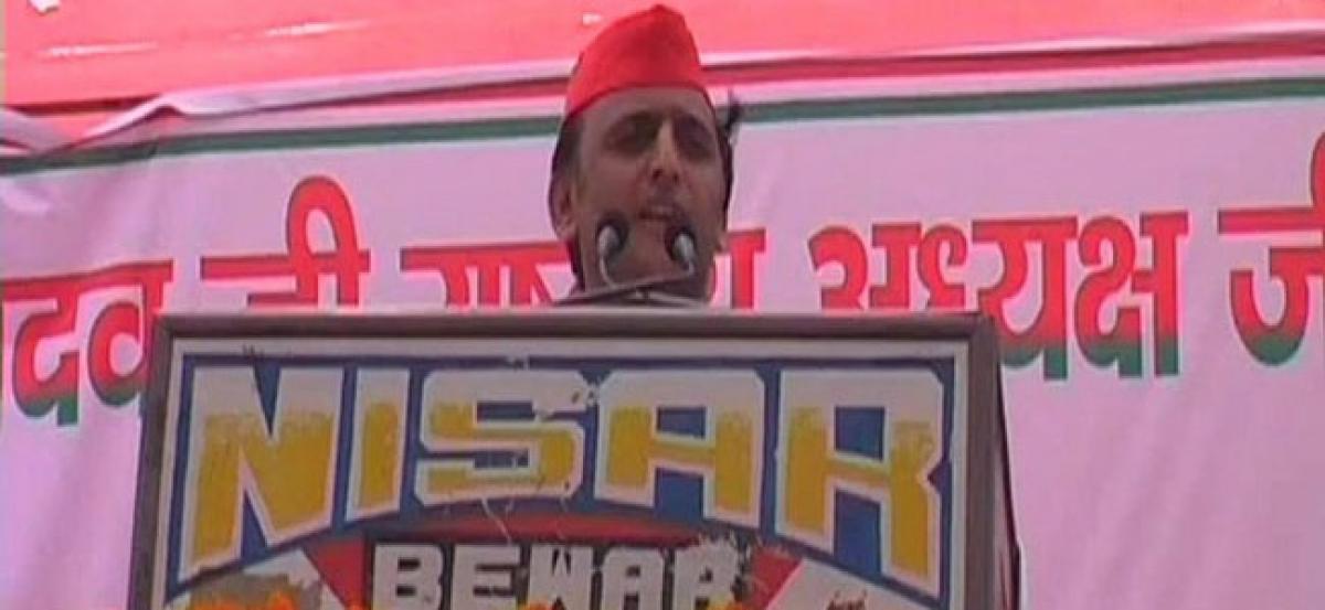 Akhilesh ready to sacrifice Lok Sabha seats to continue alliance with BSP