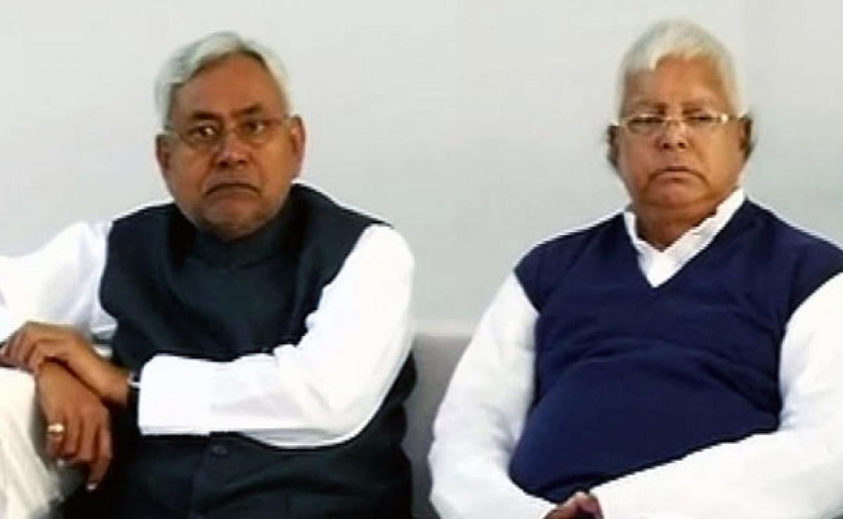 RJD Leaders Urge Lalu Yadav, Nitish Kumar To Sit And Solve Coalition Crisis