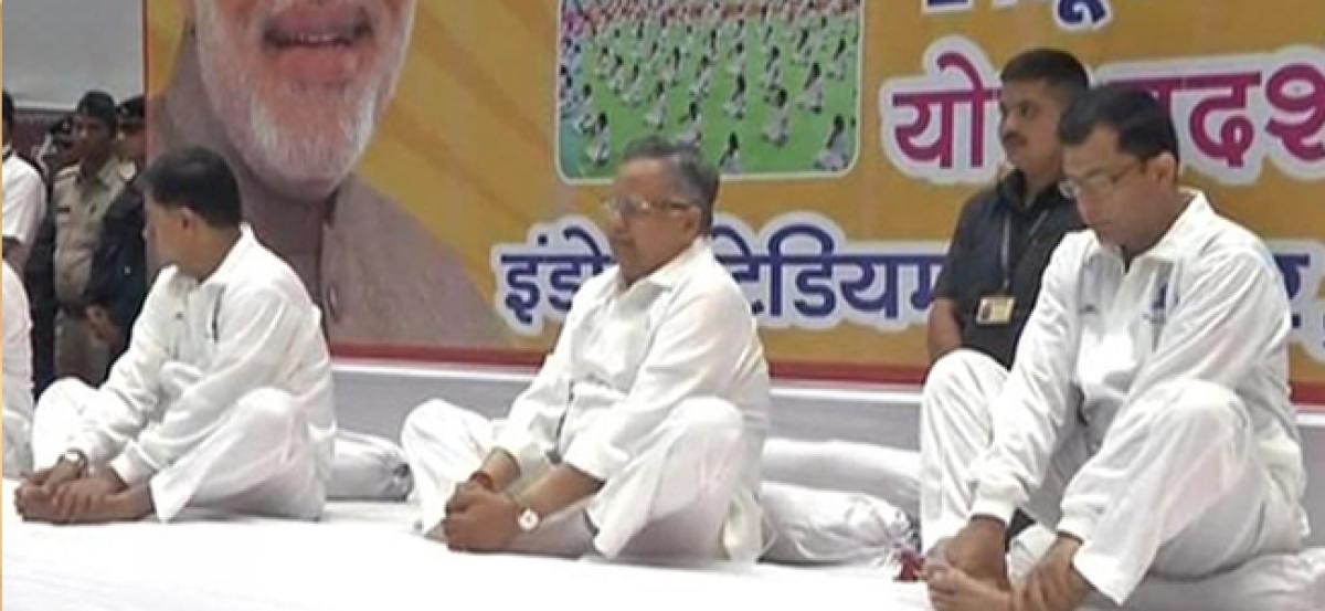 Raman Singh hails PM Modi for promoting yoga