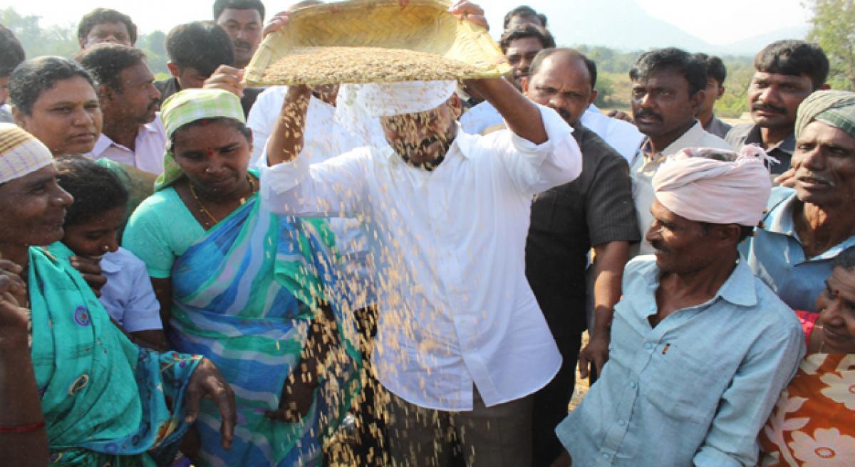 Jagan ridicules CM’s ignorance on non-payment of pensions