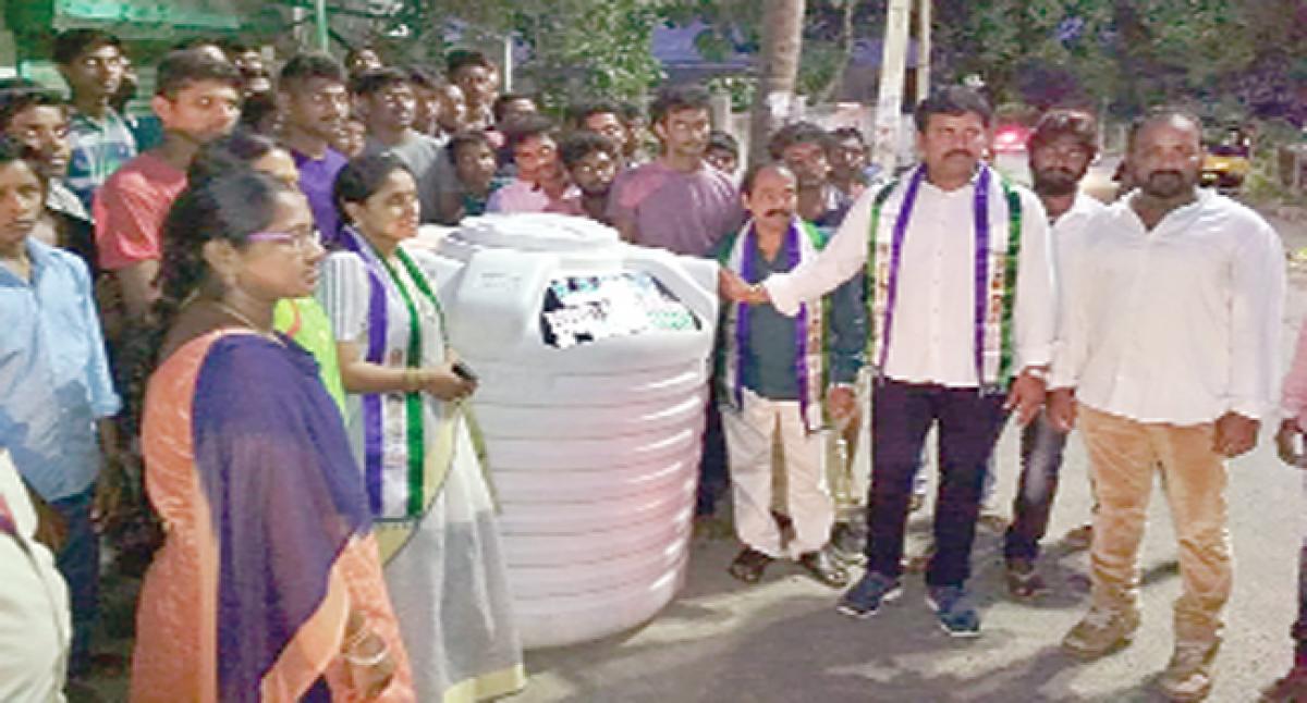 YSRCP coordinator donates water tank