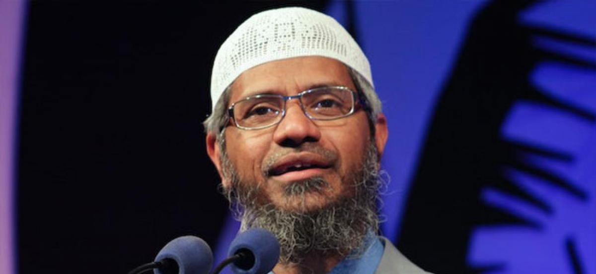 Will not easily give in to Indias demand to deport Zakir Naik: Malaysian PM